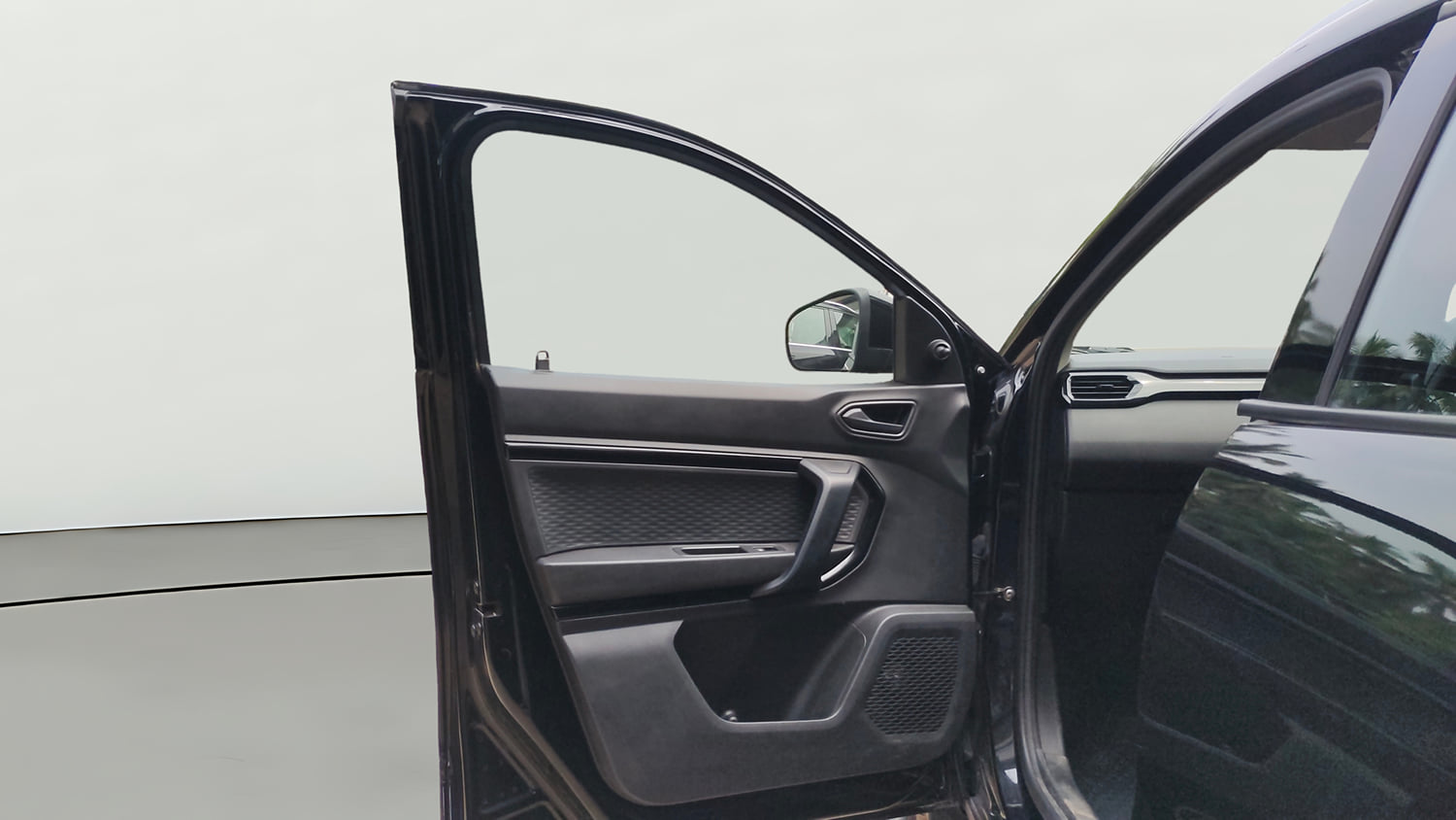 Used 2024 Renault Kiger RXE Petrol Manual interior LEFT FRONT DOOR OPEN VIEW