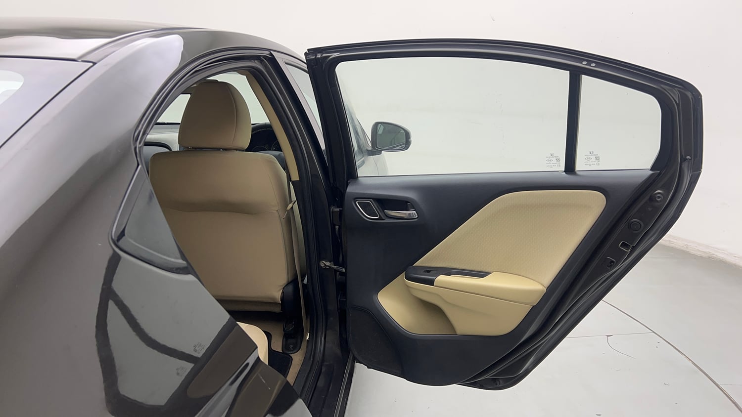 Used 2017 Honda City V Petrol Petrol Manual interior RIGHT REAR DOOR OPEN VIEW
