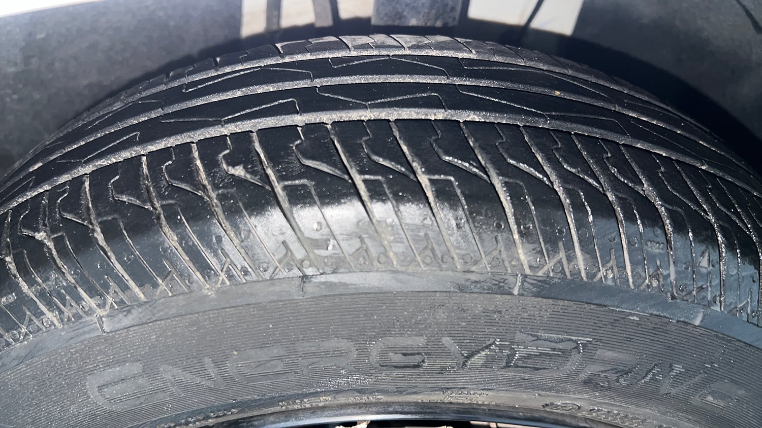 Used 2024 MG Motors Comet EV Excite Electric Automatic tyres RIGHT FRONT TYRE TREAD VIEW