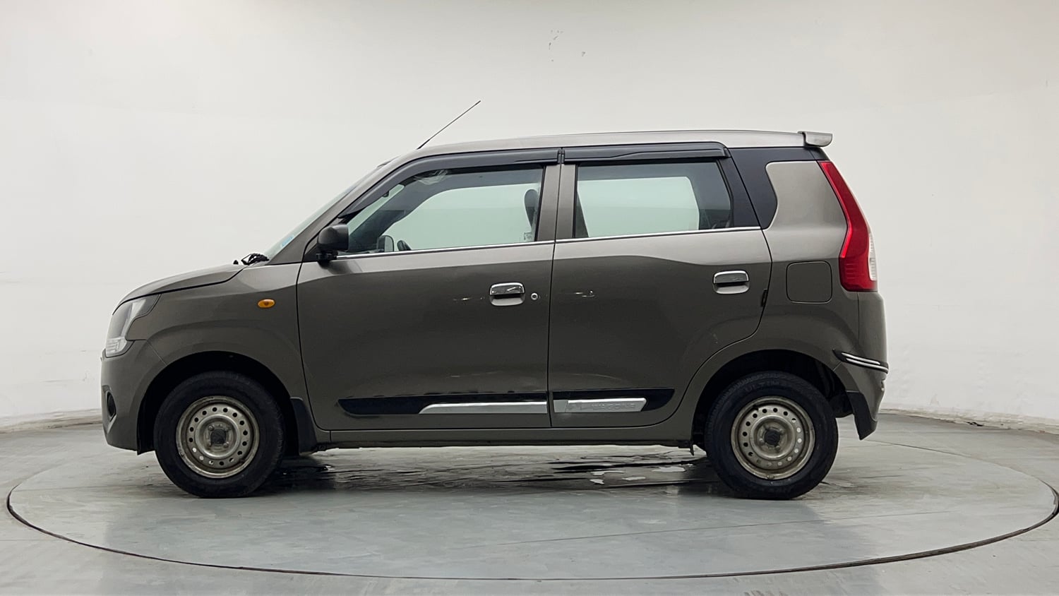 Used 2020 Maruti Suzuki Wagon R LXi 1.0 CNG Cng Manual exterior LEFT SIDE VIEW
