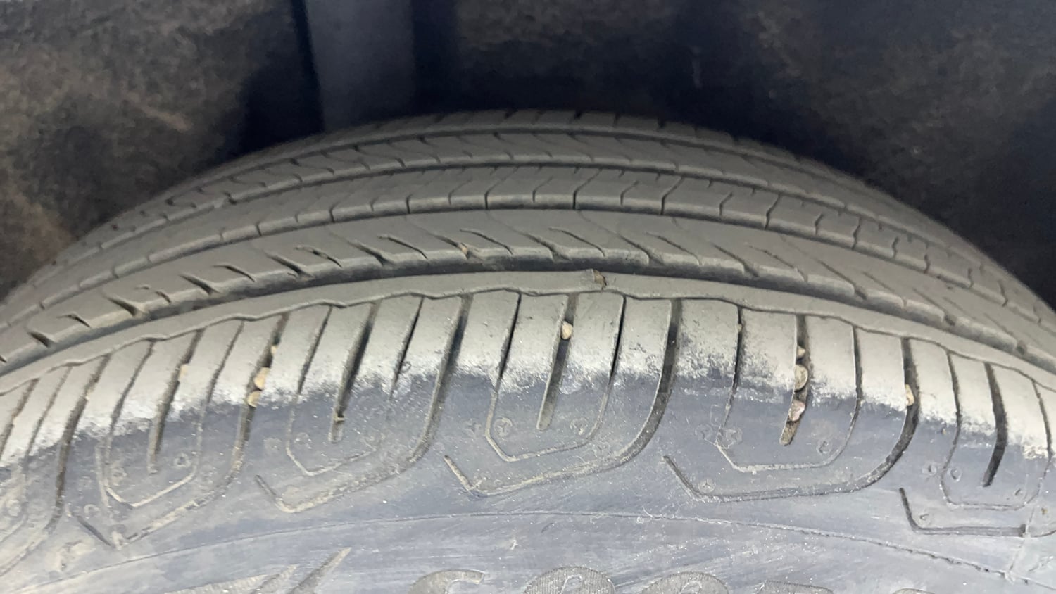Used 2017 Ford EcoSport Titanium 1.5L TDCi Diesel Manual tyres RIGHT REAR TYRE TREAD VIEW