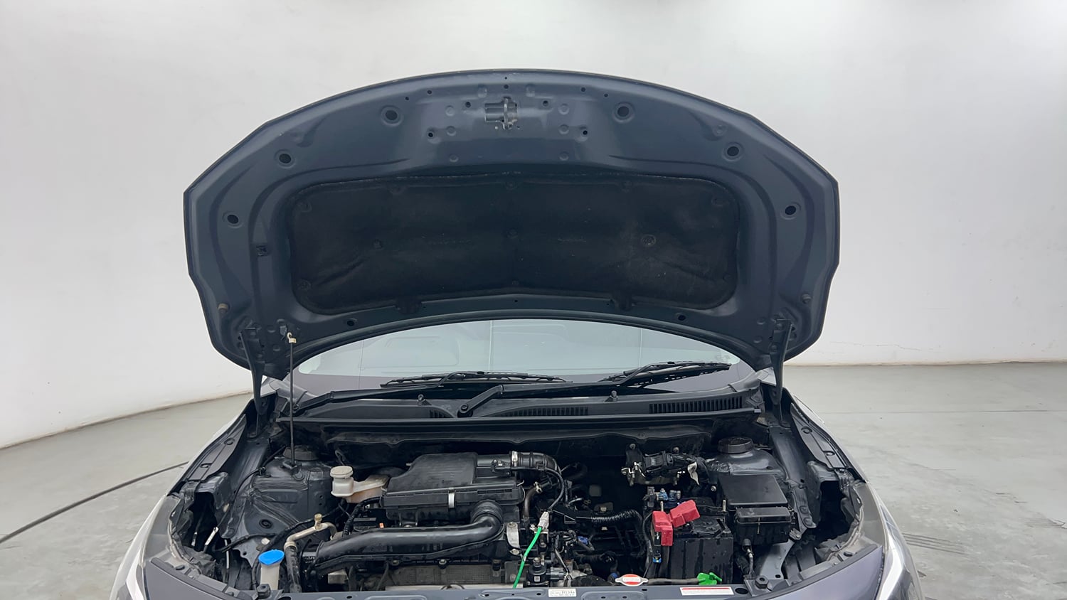 Used 2023 Toyota Glanza V Petrol Manual engine ENGINE & BONNET OPEN FRONT VIEW