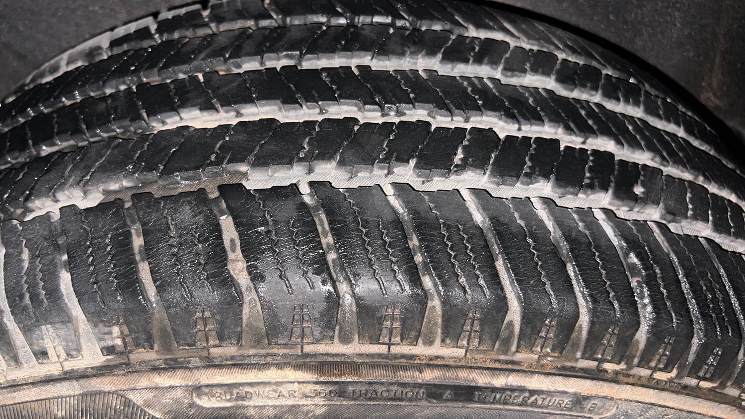 Used 2022 Mahindra Scorpio N Z8 L Petrol AT 6 STR Petrol Automatic tyres LEFT REAR TYRE TREAD VIEW