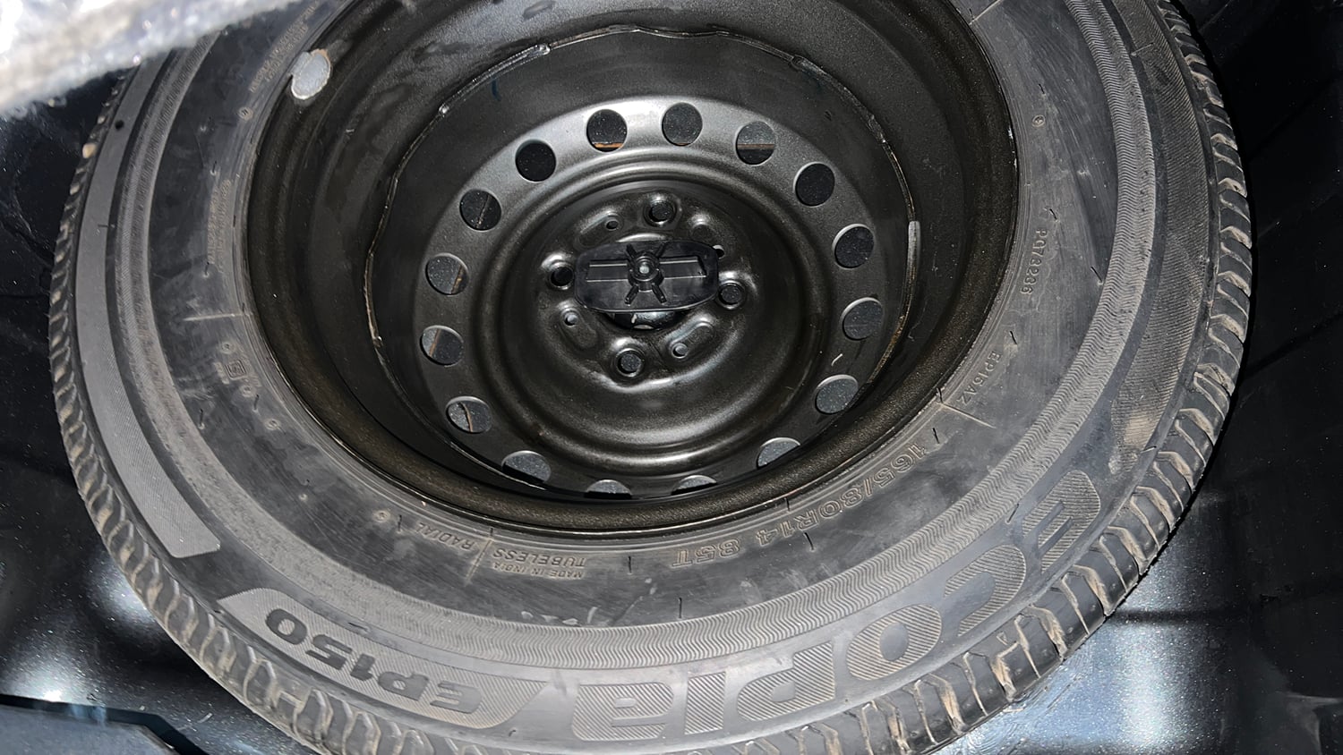 Used 2025 Tata Altroz XZA Petrol Petrol Automatic tyres SPARE TYRE VIEW