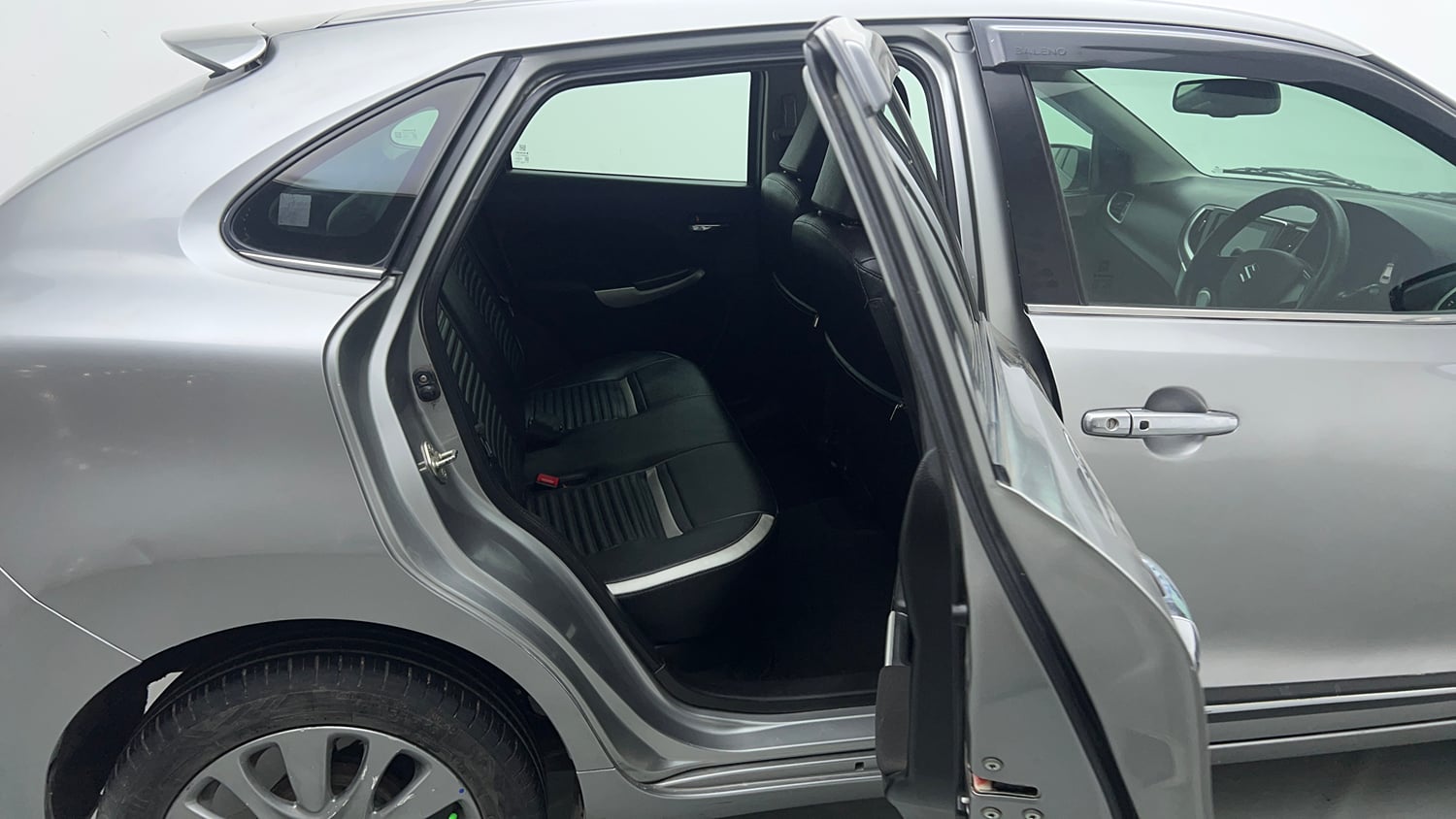 Used 2018 Maruti Suzuki Baleno Alpha 1.2 Petrol Manual interior RIGHT SIDE REAR DOOR CABIN VIEW