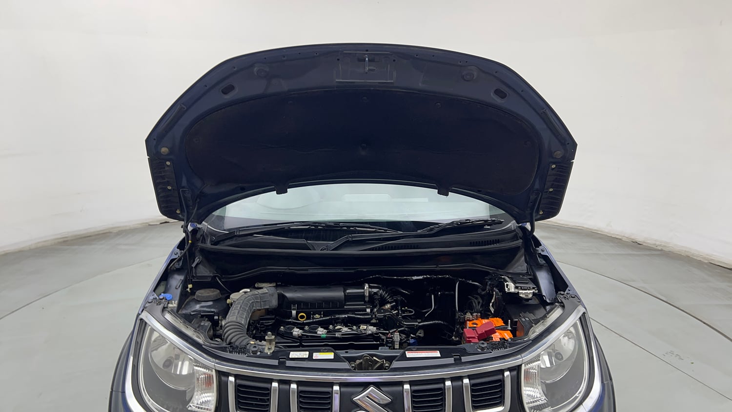Used 2021 Maruti Suzuki Ignis Zeta 1.2 MT Petrol Manual engine ENGINE & BONNET OPEN FRONT VIEW