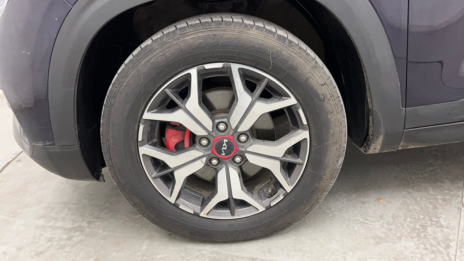 Used 2022 Kia Seltos GTX Plus 1.4 DCT Petrol Automatic tyres LEFT FRONT TYRE RIM VIEW