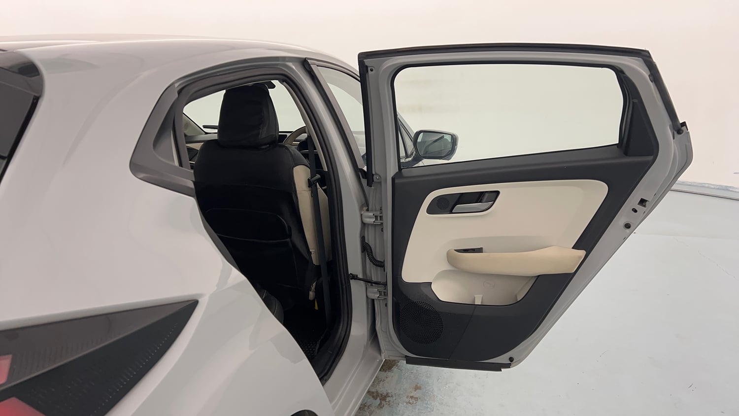 Used 2025 Tata Altroz Accomplished S Diesel 5MT Diesel Manual interior RIGHT REAR DOOR OPEN VIEW