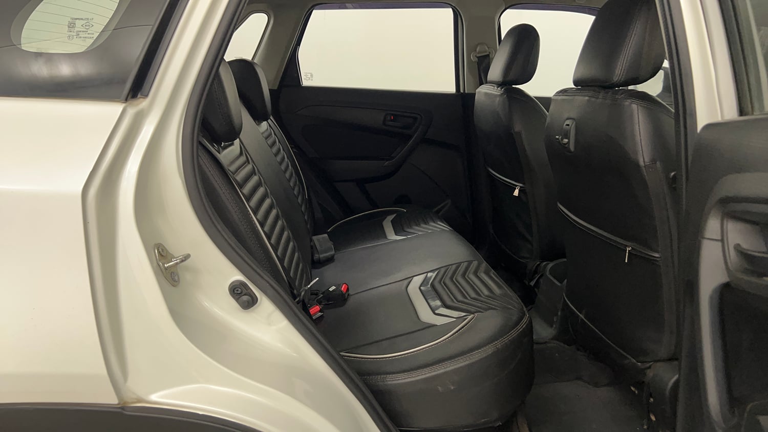 Used 2022 maruti-suzuki Vitara Brezza VXi Petrol Manual interior RIGHT SIDE REAR DOOR CABIN VIEW