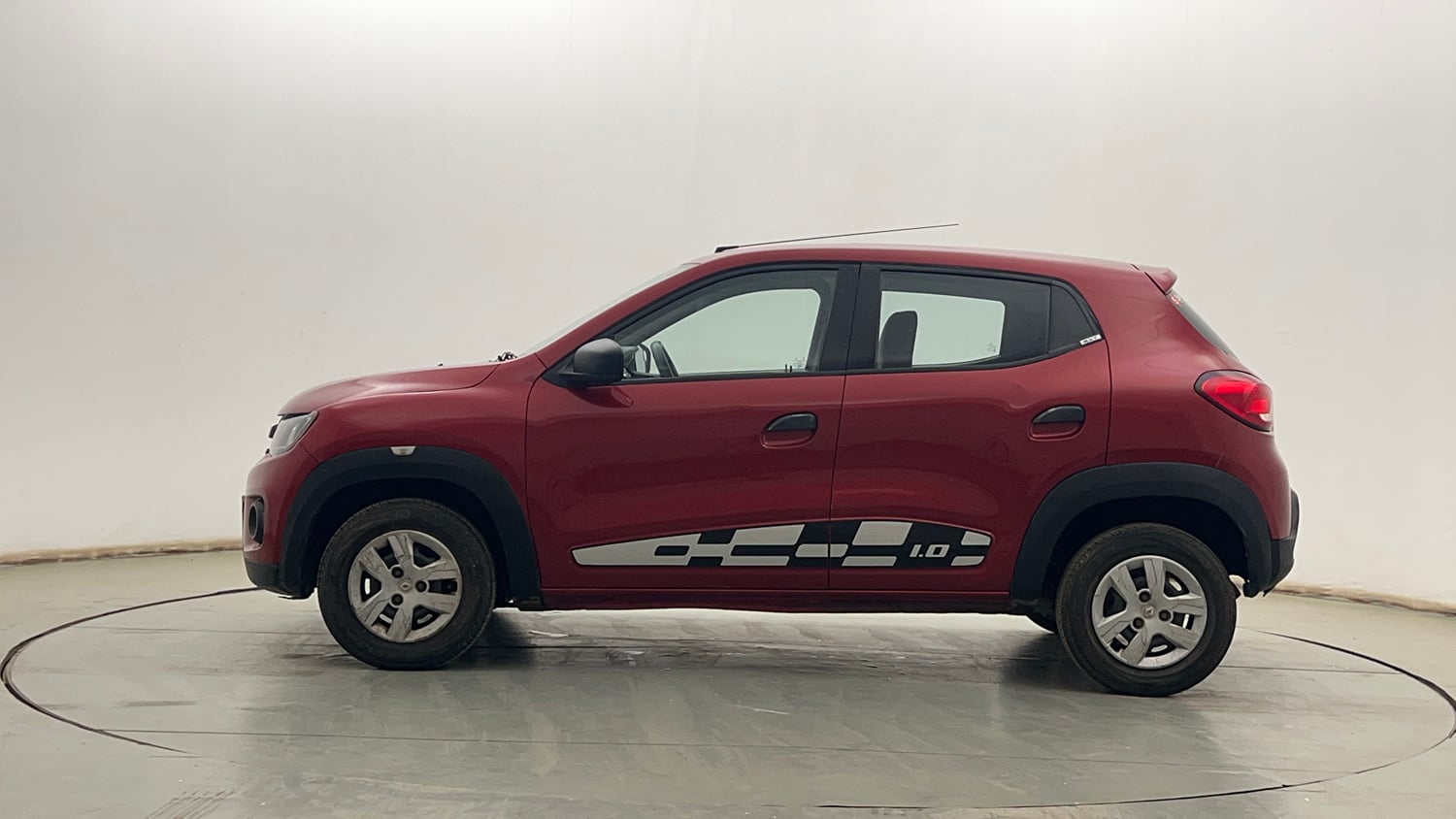Used 2017 Renault Kwid 1.0 RXT AMT Opt Petrol Automatic exterior LEFT SIDE VIEW