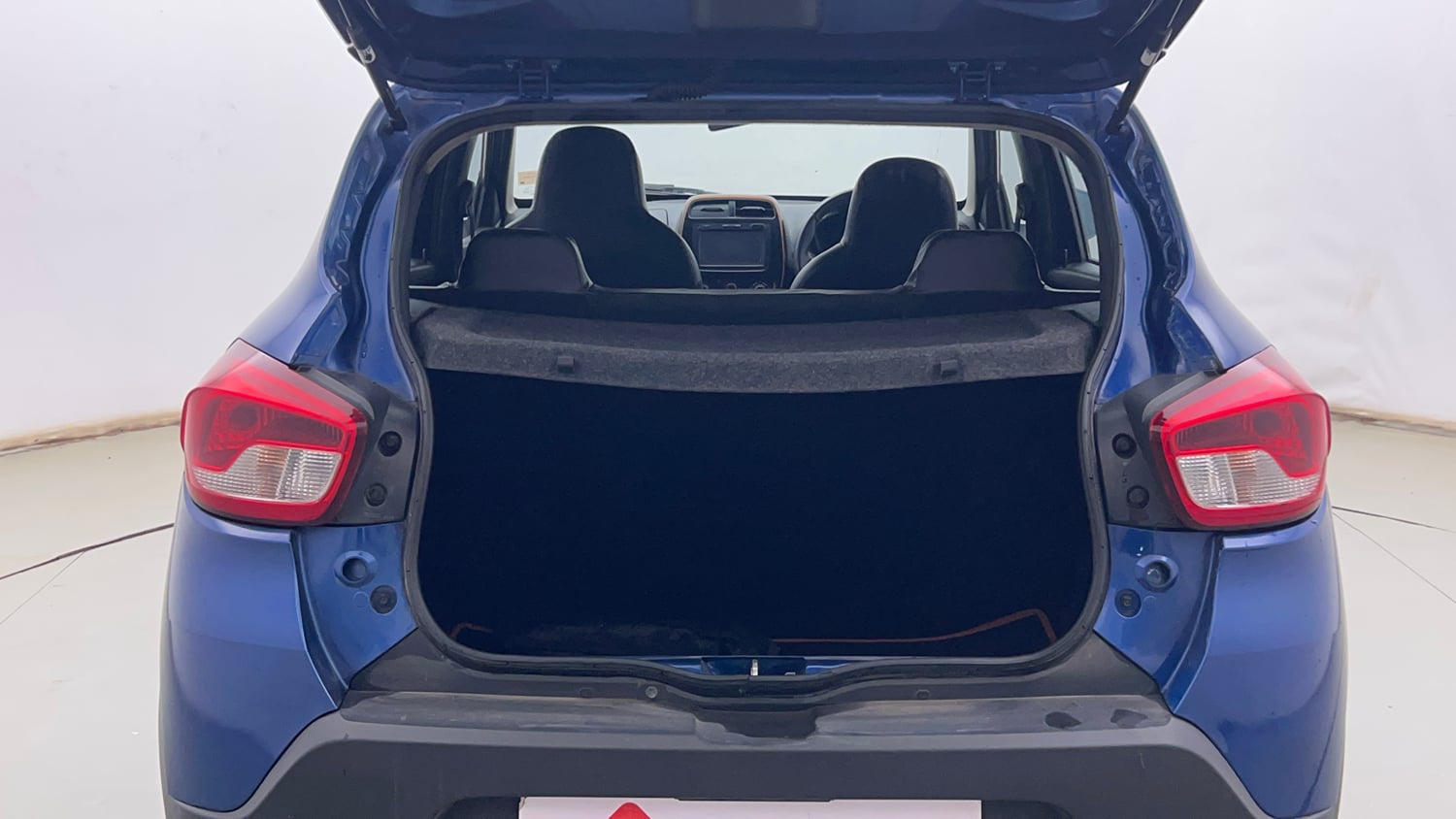 Used 2018 Renault Kwid CLIMBER 1.0 Petrol Manual interior DICKY INSIDE VIEW