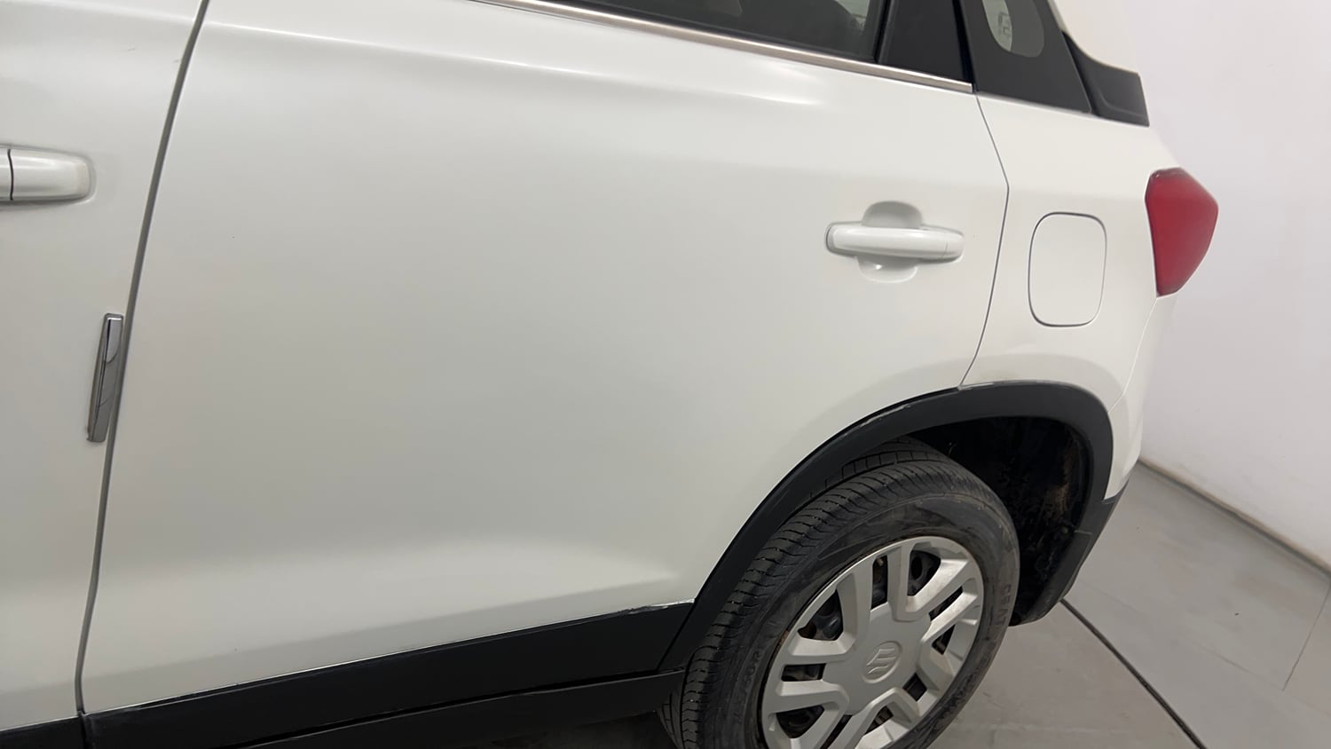 Used 2022 maruti-suzuki Vitara Brezza VXi Petrol Manual dents MINOR SCRATCH