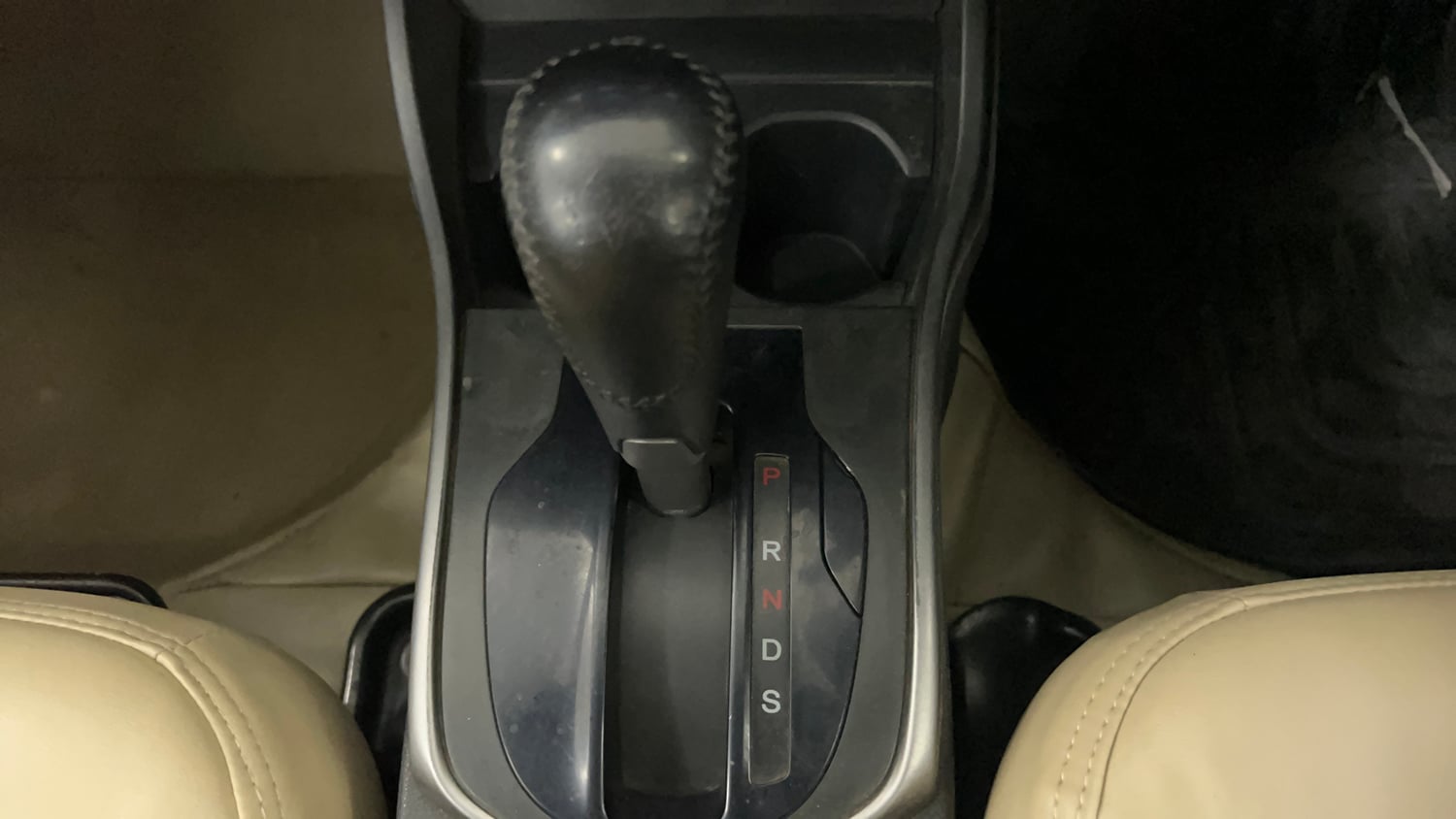 Used 2015 Honda City VX CVT Petrol Automatic interior GEAR  KNOB VIEW