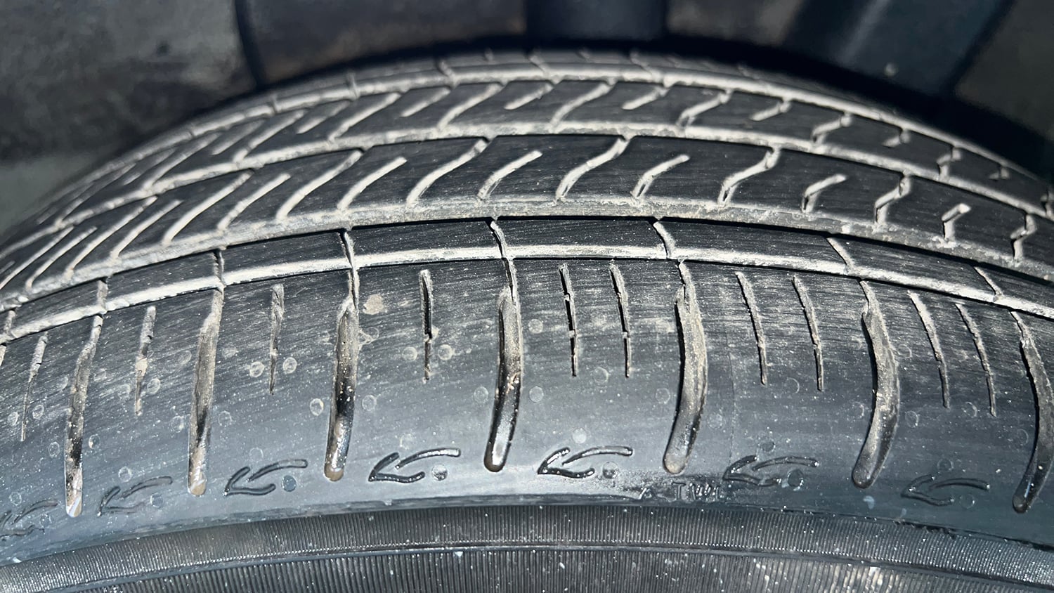 Used 2023 Hyundai Aura S 1.2 Petrol Petrol Manual tyres LEFT REAR TYRE TREAD VIEW