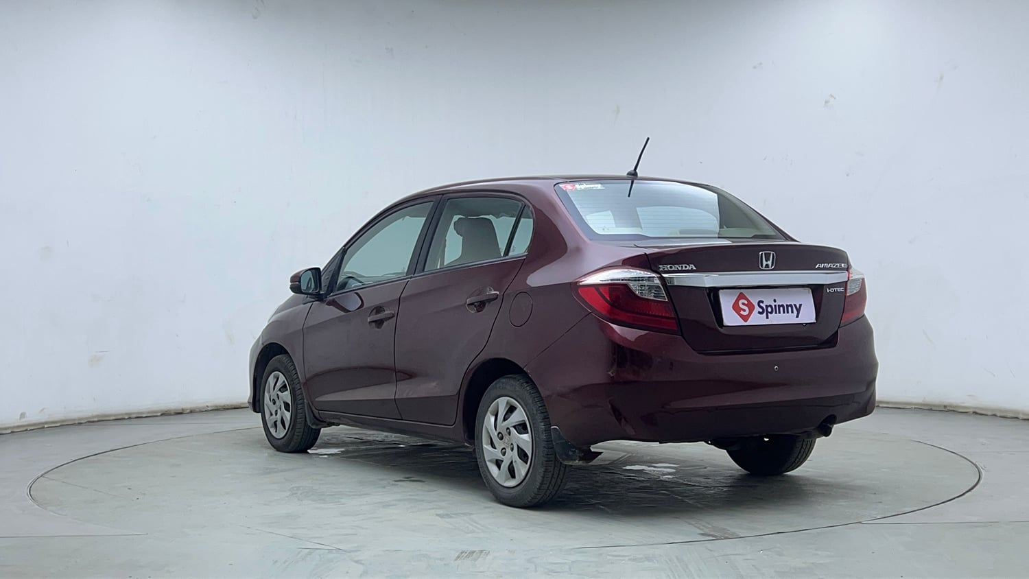 Used 2018 Honda Amaze 1.5 SX i-DTEC Diesel Manual exterior LEFT REAR CORNER VIEW