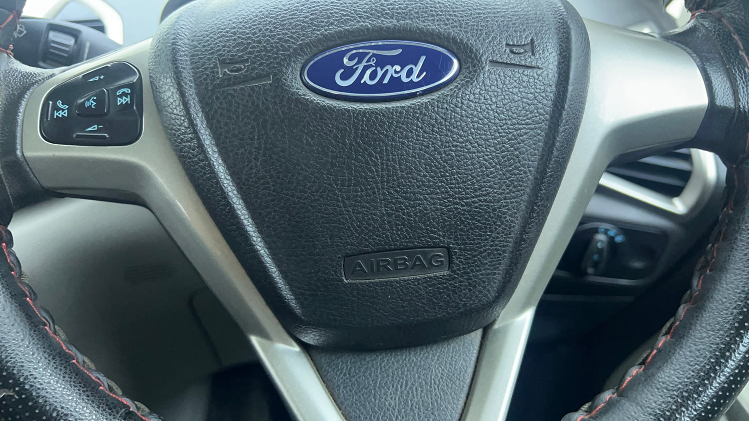 Used 2016 Ford EcoSport Titanium 1.5L Ti-VCT Petrol Manual top_features Airbags