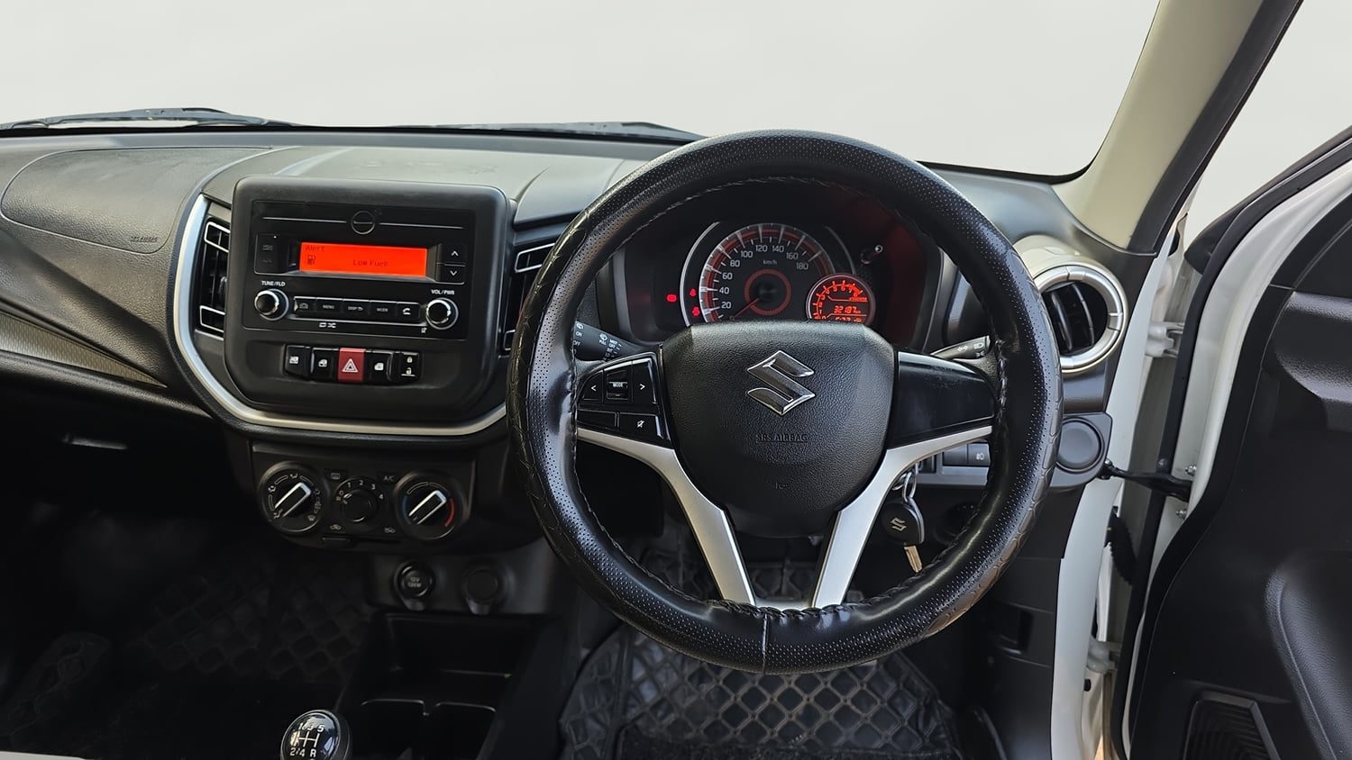 Used 2023 Maruti Suzuki Celerio ZXi Petrol Manual interior STEERING VIEW