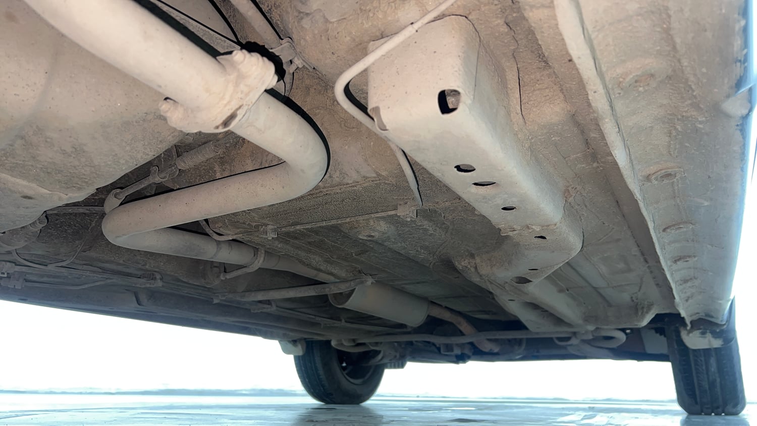 Used 2022 Tata Tigor XZ Plus CNG Cng Manual extra REAR RIGHT UNDERBODY VIEW