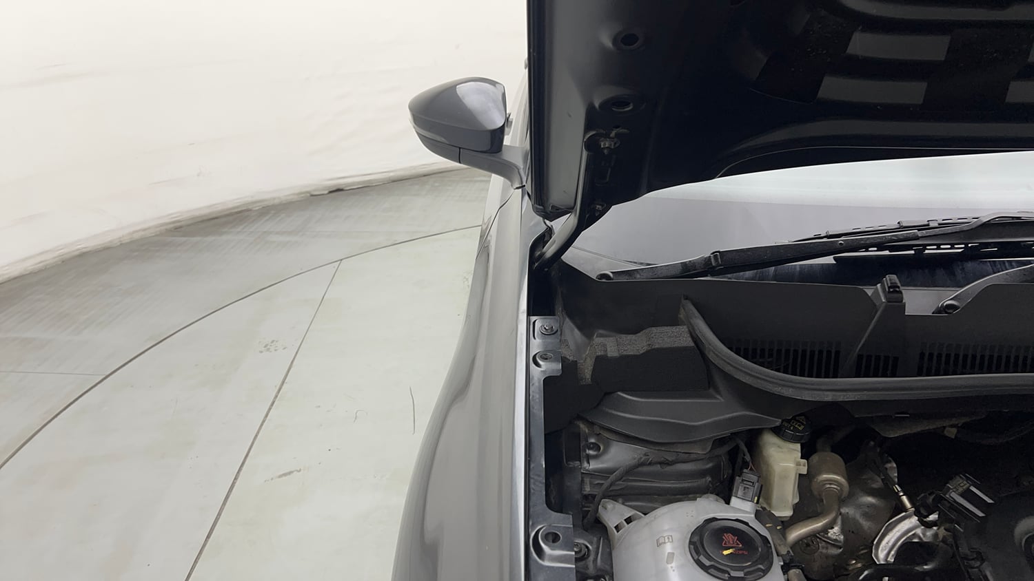 Used 2022 Volkswagen Taigun Highline 1.0 TSI AT Petrol Automatic engine ENGINE RIGHT SIDE HINGE & APRON VIEW