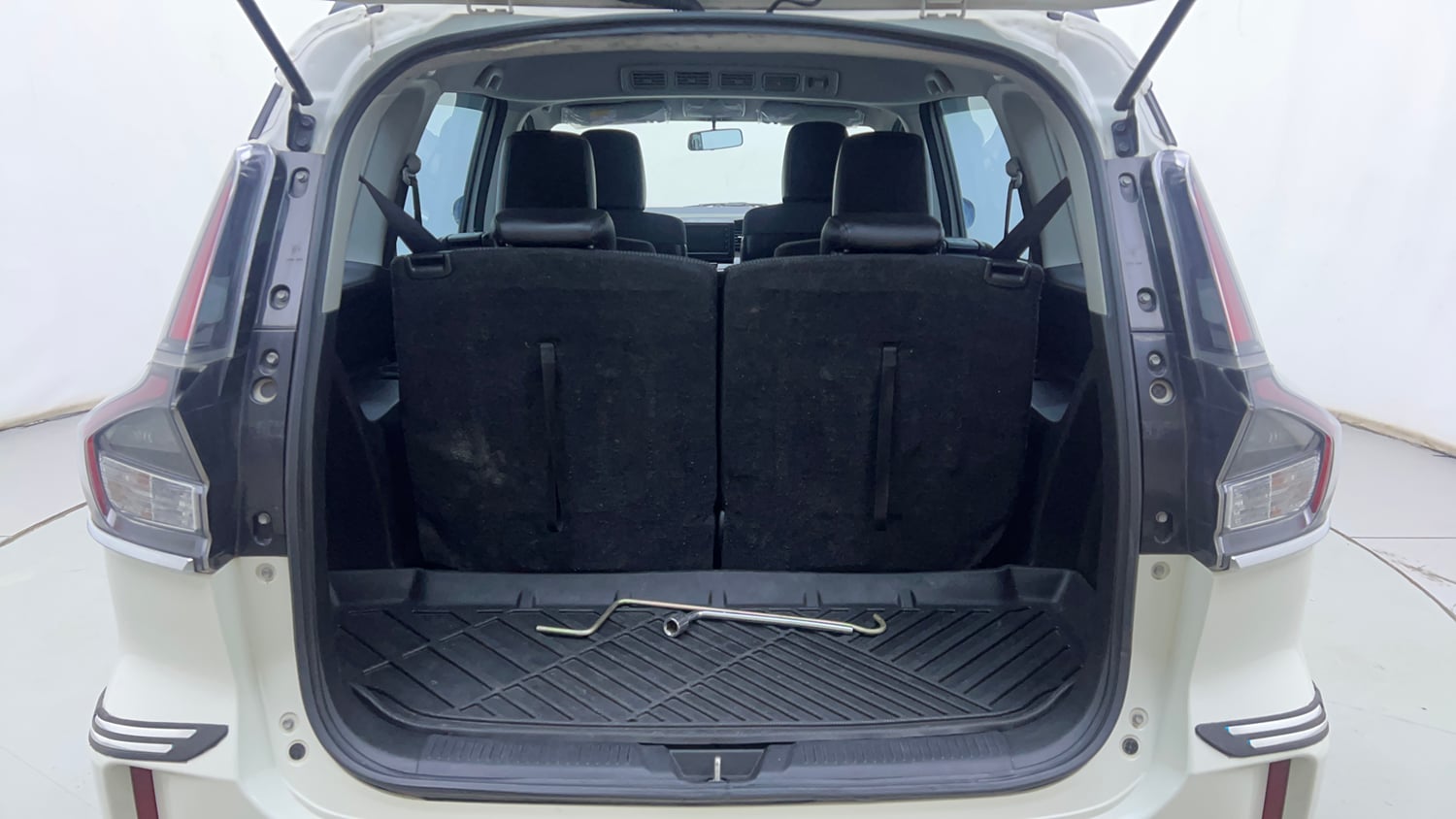 Used 2023 Maruti Suzuki XL6 Zeta AT Petrol Petrol Automatic interior DICKY INSIDE VIEW