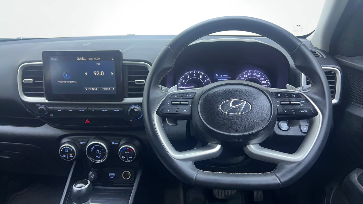 Used 2021 Hyundai Venue SX Plus 1.0 Turbo DCT Petrol Automatic interior STEERING VIEW