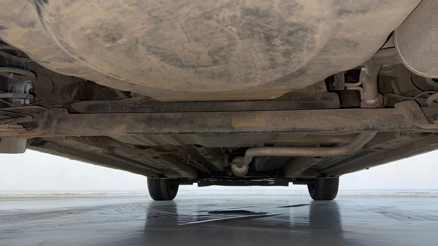 Used 2021 Tata Altroz XT Petrol Petrol Manual extra REAR UNDERBODY VIEW (TAKEN FROM REAR)
