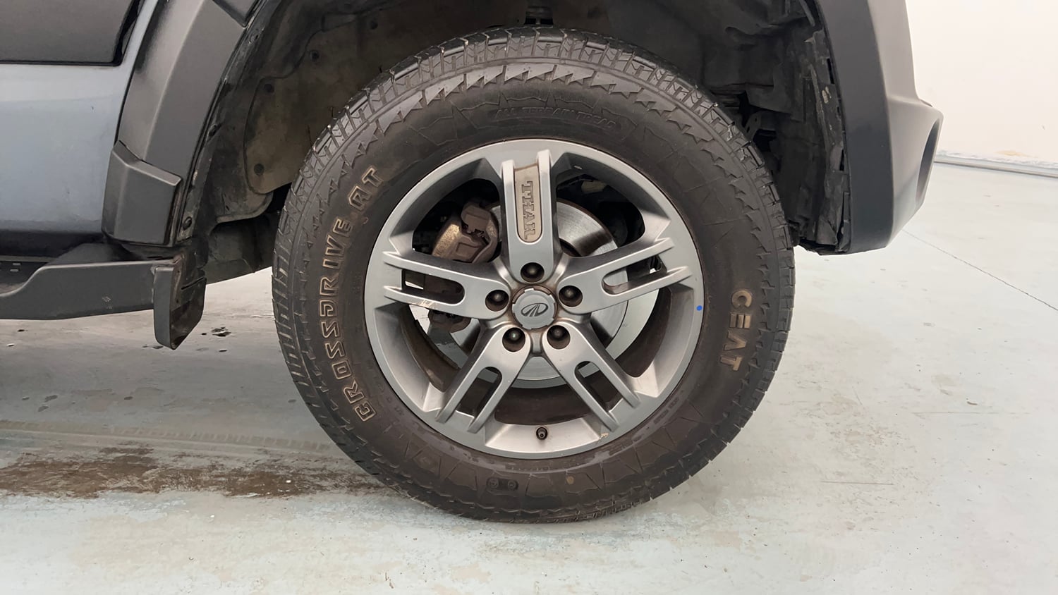 Used 2021 mahindra Thar LX Hard Top Petrol AT 4WD Petrol Automatic tyres RIGHT FRONT TYRE RIM VIEW