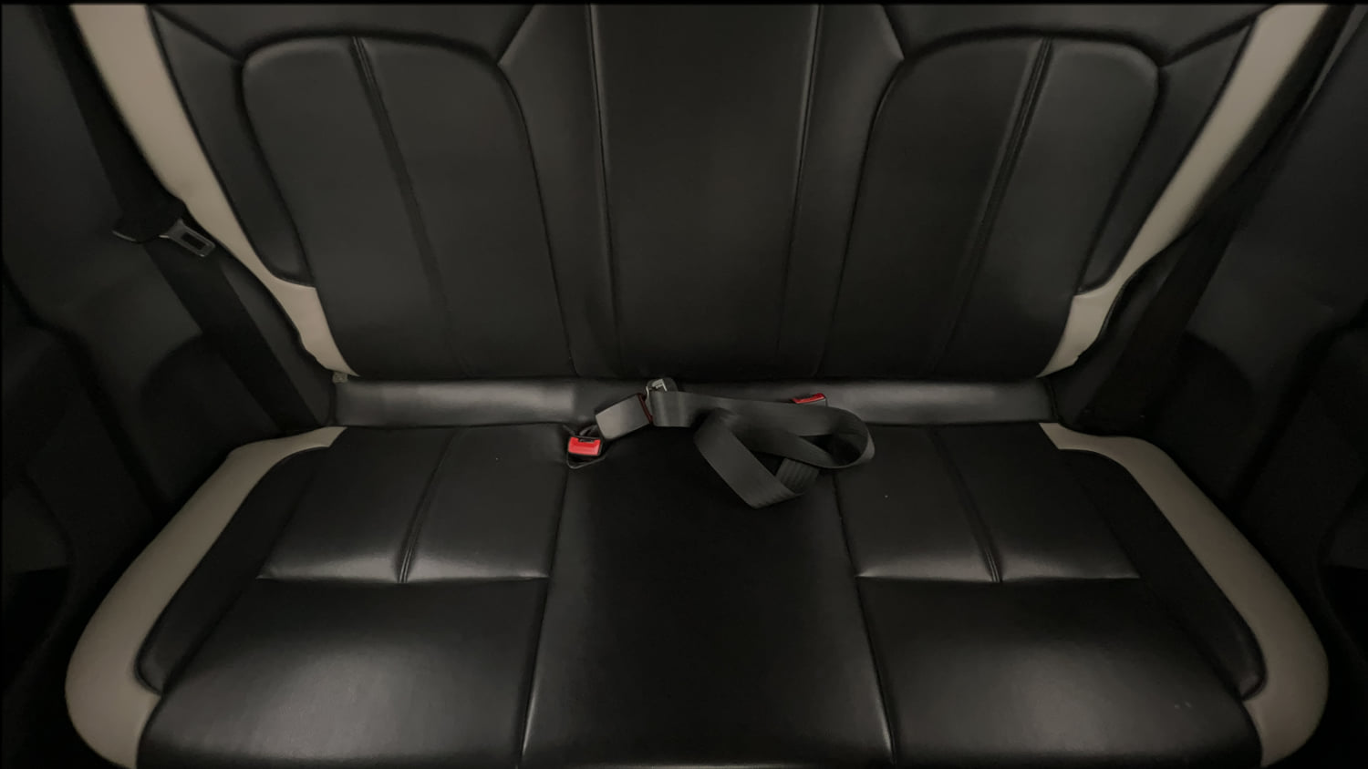 Used 2020 Tata Altroz XE Petrol Petrol Manual interior REAR SEAT CONDITION VIEW