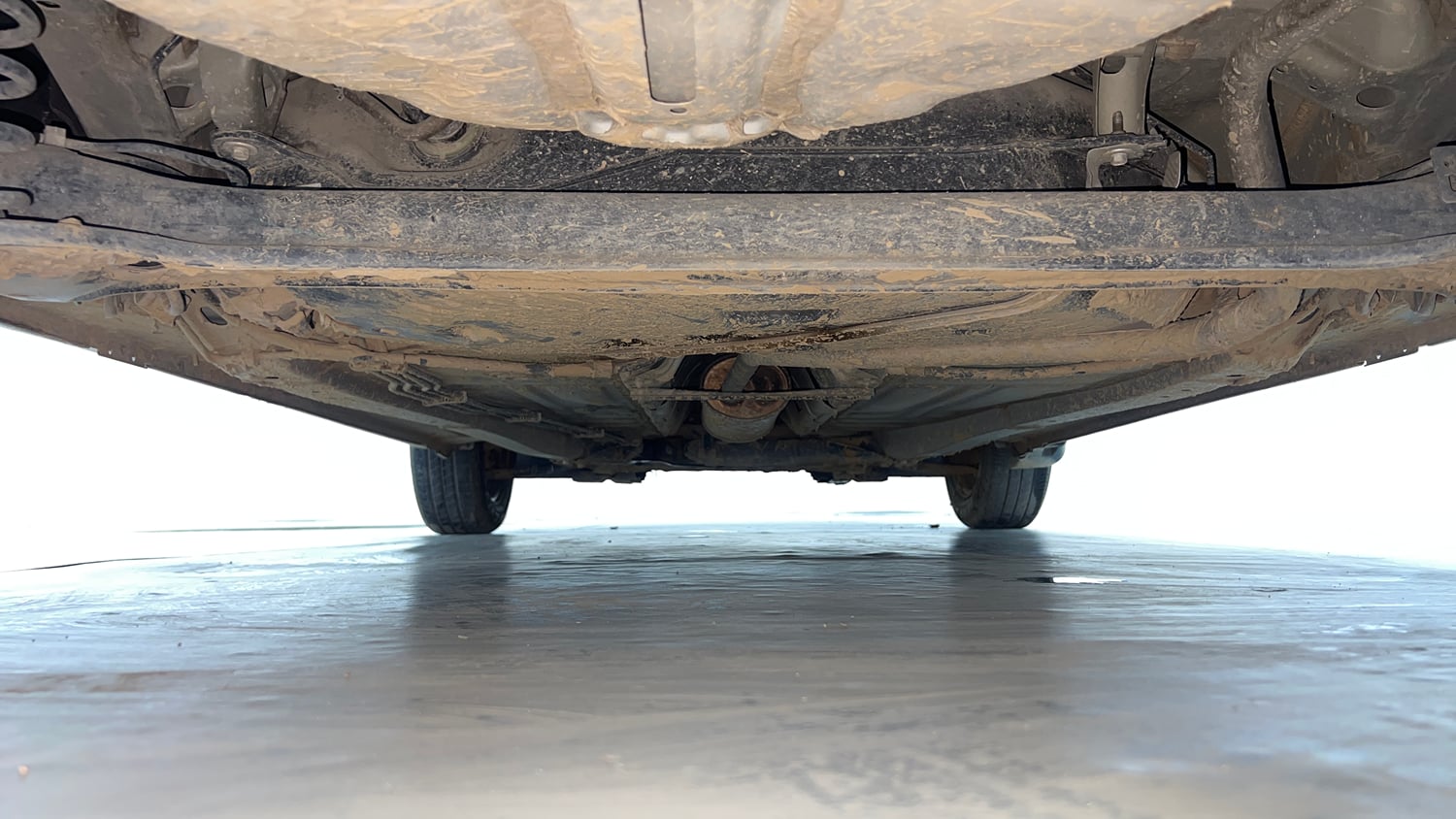 Used 2019 Maruti Suzuki Baleno Delta Petrol Manual extra REAR UNDERBODY VIEW (TAKEN FROM REAR)