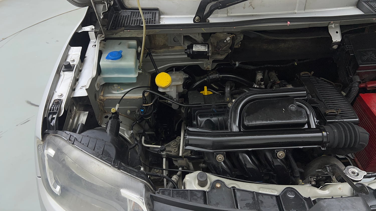 Used 2019 Renault Kwid RXL Petrol Manual engine ENGINE RIGHT SIDE VIEW