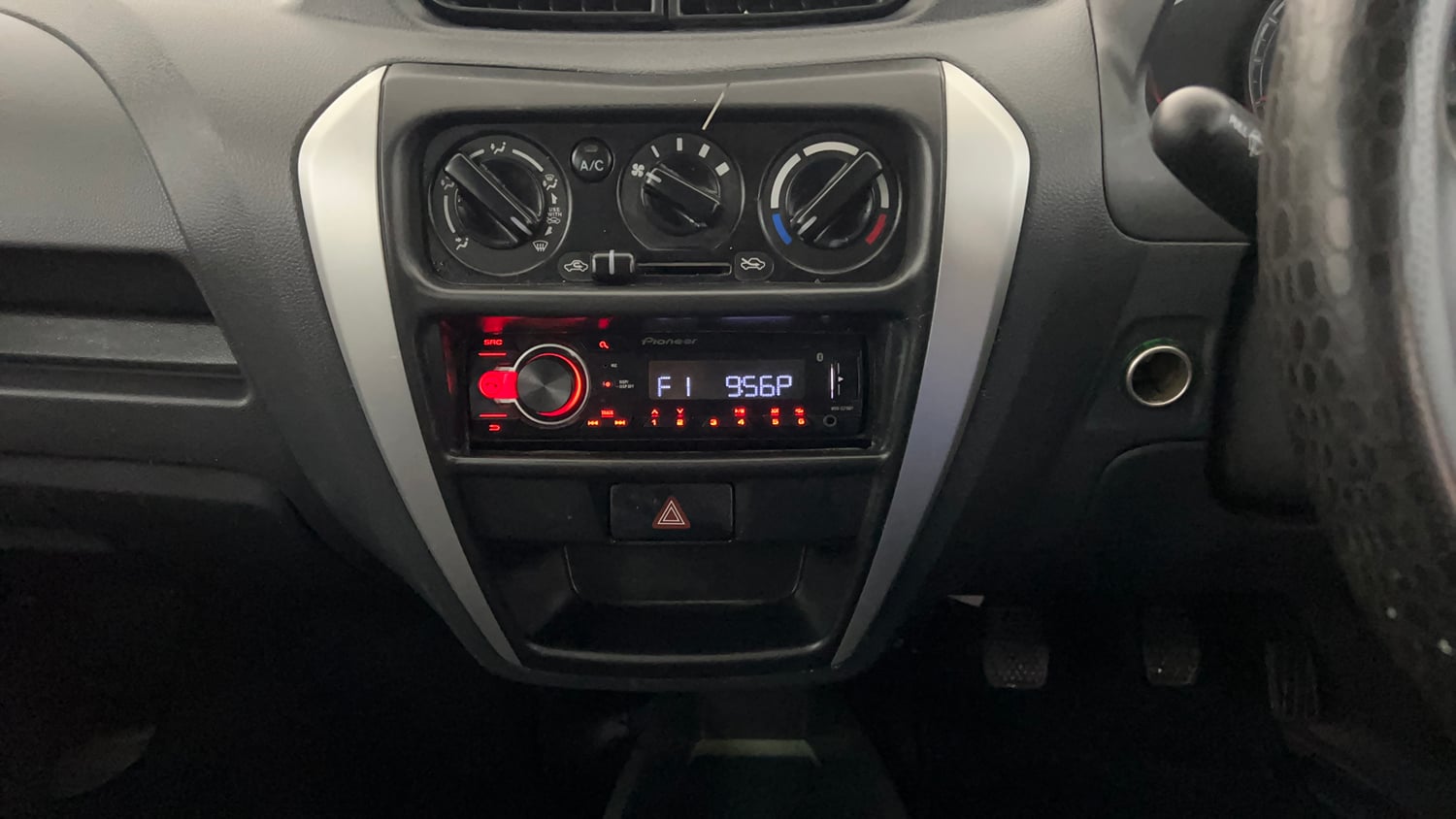 Used 2019 Maruti Suzuki Alto 800 LXi (O) Petrol Manual interior MUSIC SYSTEM & AC CONTROL VIEW