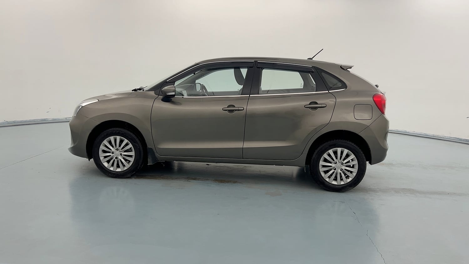 Used 2021 Maruti Suzuki Baleno Delta Petrol Manual exterior LEFT SIDE VIEW