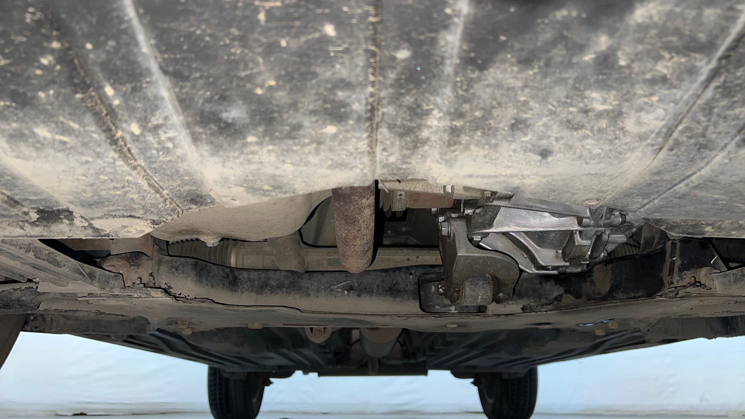 Used 2021 maruti-suzuki Vitara Brezza ZXi Plus Petrol Manual extra FRONT LEFT UNDERBODY VIEW