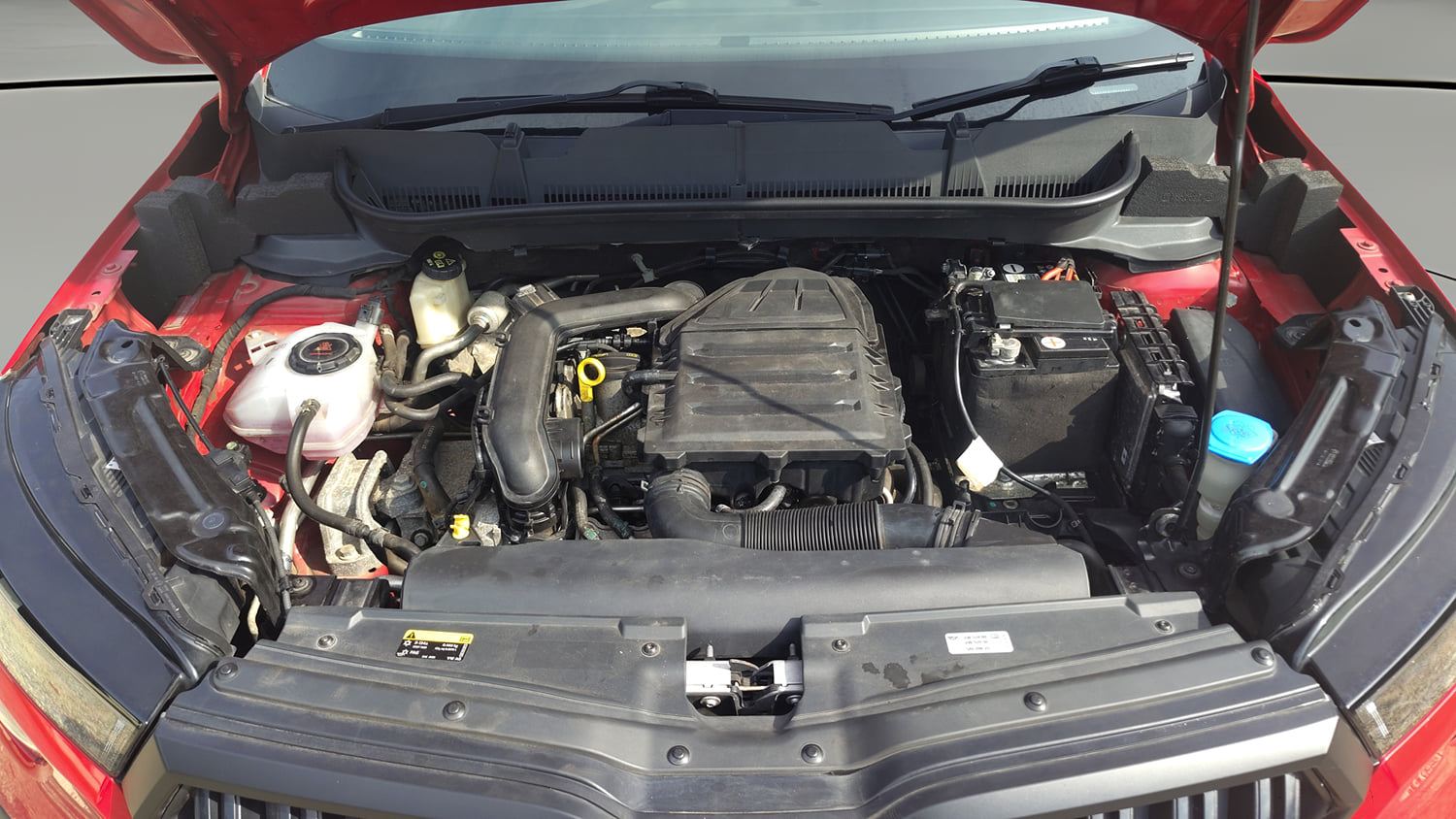 Used 2022 Skoda Kushaq Active 1.0 TSI MT Petrol Manual engine ENGINE & BONNET OPEN FRONT VIEW