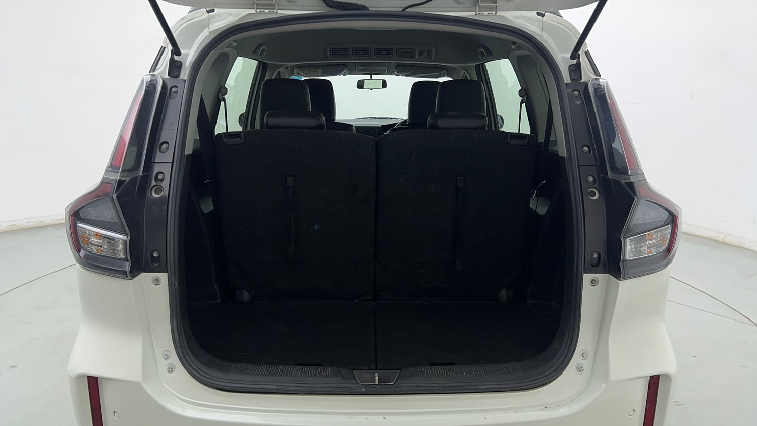 Used 2023 Maruti Suzuki XL6 Alpha Plus MT Petrol Petrol Manual interior DICKY INSIDE VIEW