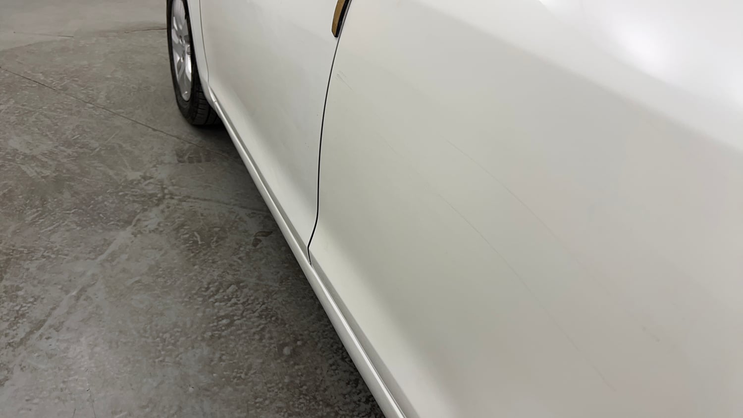Used 2012 Maruti Suzuki Swift Dzire ZXI Petrol Manual dents MINOR SCRATCH