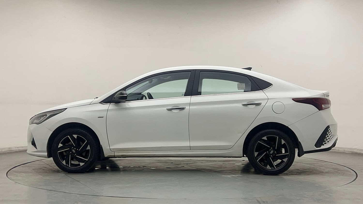 Used 2021 Hyundai Verna SX (O) 1.0 Turbo DCT Petrol Automatic exterior LEFT SIDE VIEW