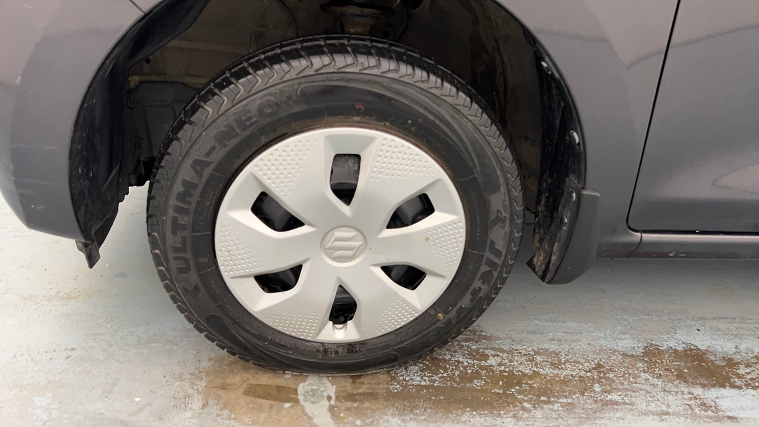 Used 2023 Maruti Suzuki Alto K10 VXi Petrol Manual tyres LEFT FRONT TYRE RIM VIEW