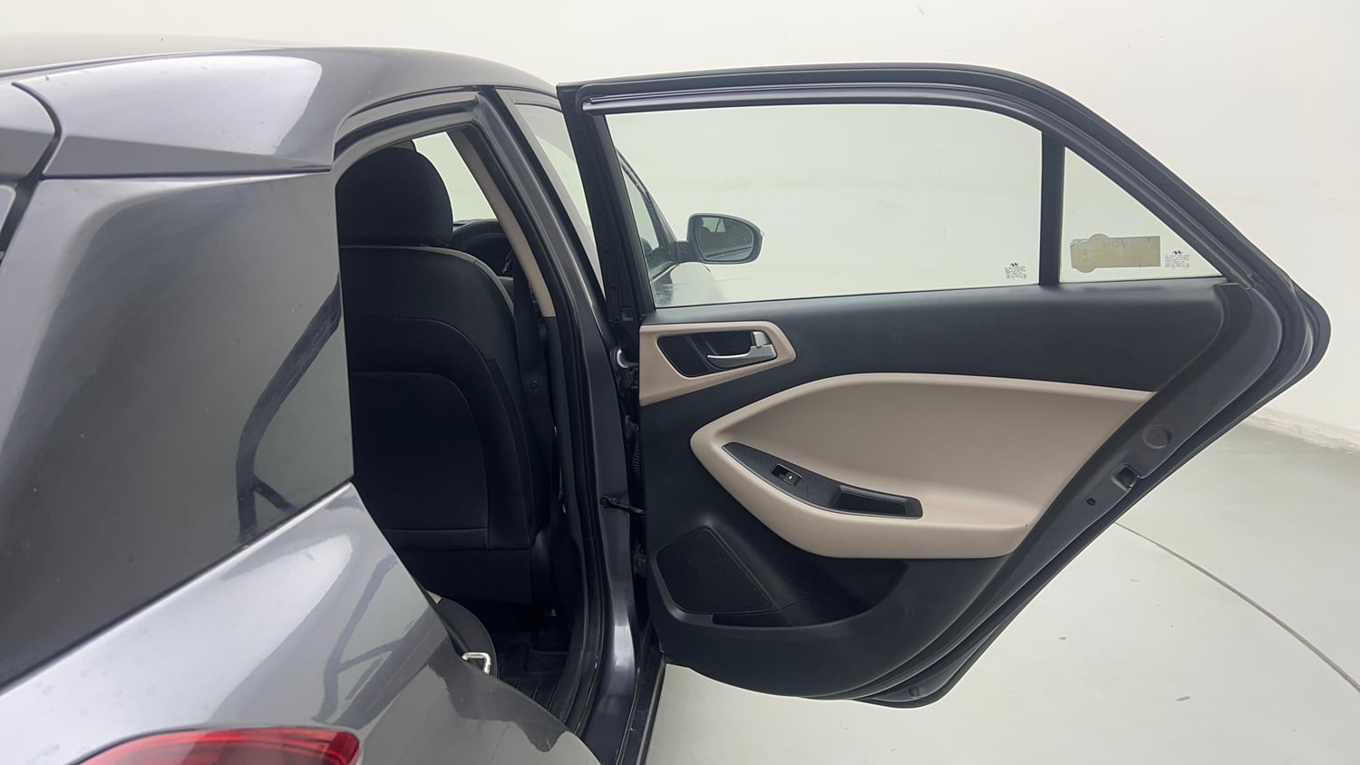 Used 2019 Hyundai Elite i20 Sportz Plus 1.2 Petrol Manual interior RIGHT REAR DOOR OPEN VIEW