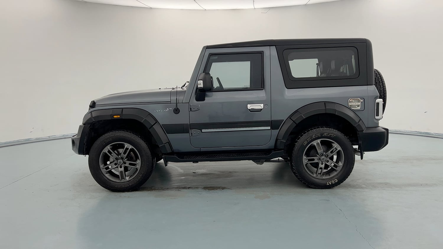 Used 2021 mahindra Thar LX Hard Top Petrol AT 4WD Petrol Automatic exterior LEFT SIDE VIEW