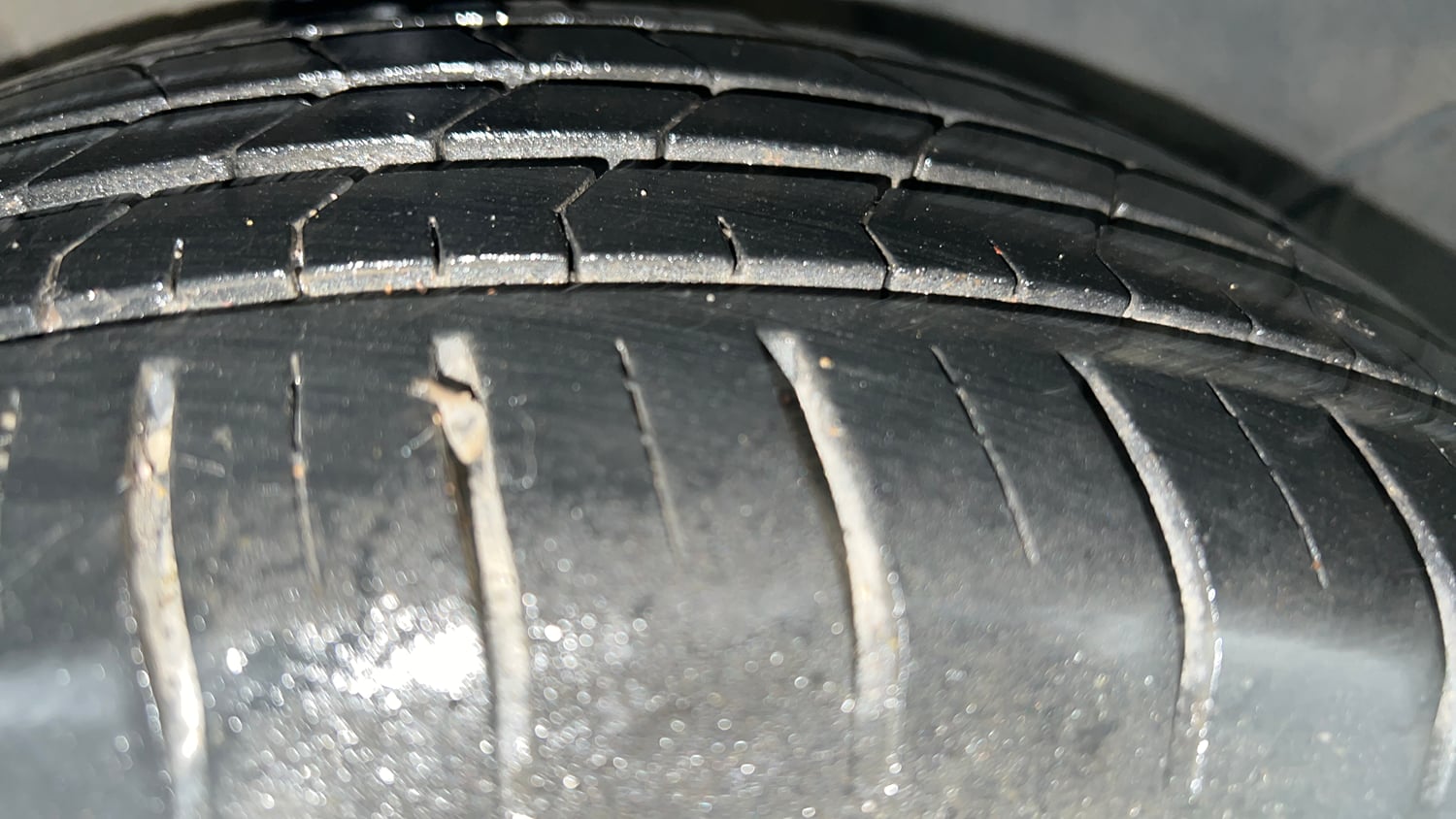 Used 2024 Hyundai New i20 Asta 1.2 MT Petrol Manual tyres RIGHT REAR TYRE TREAD VIEW
