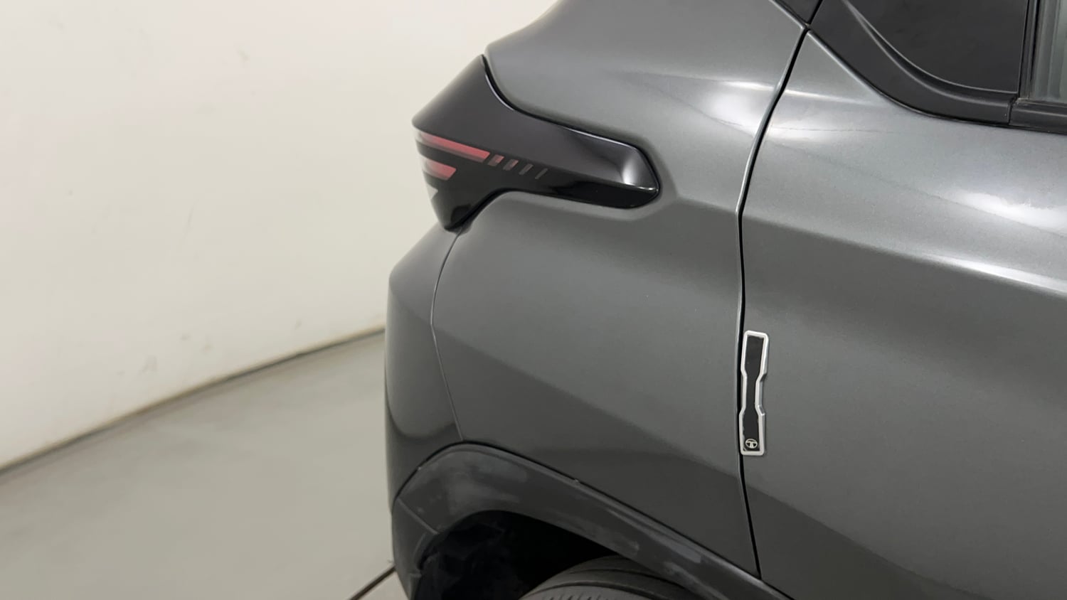Used 2026 Tata Punch Pure + Petrol Manual dents MINOR SCRATCH