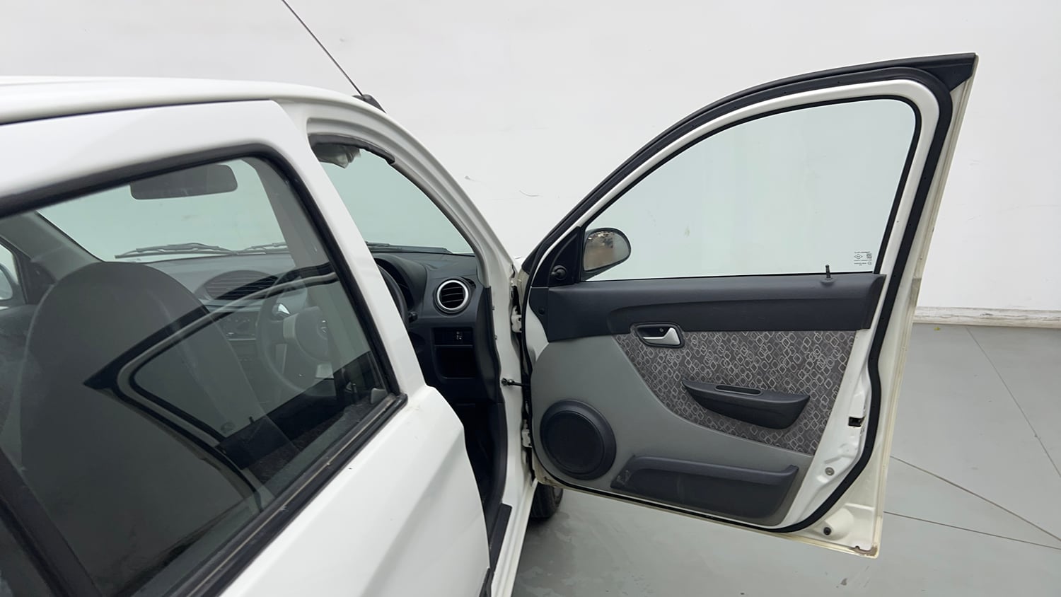 Used 2016 Maruti Suzuki Alto 800 VXi Petrol Manual interior RIGHT FRONT DOOR OPEN VIEW