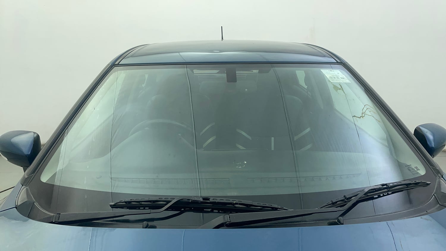 Used 2016 Maruti Suzuki Baleno Alpha 1.2 Petrol Manual exterior FRONT WINDSHIELD VIEW