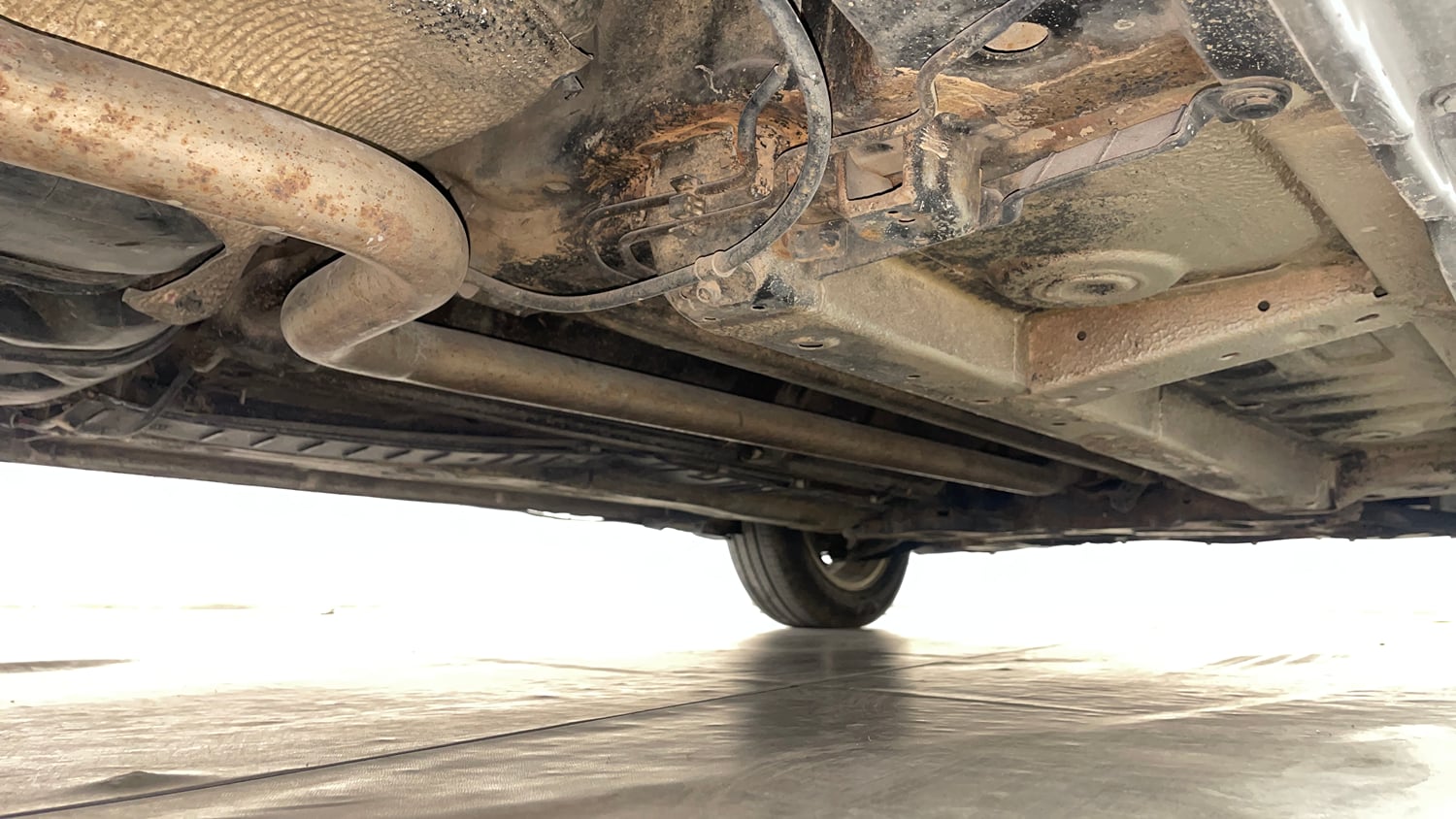 Used 2016 Maruti Suzuki Swift Dzire ZDI Diesel Manual extra REAR RIGHT UNDERBODY VIEW