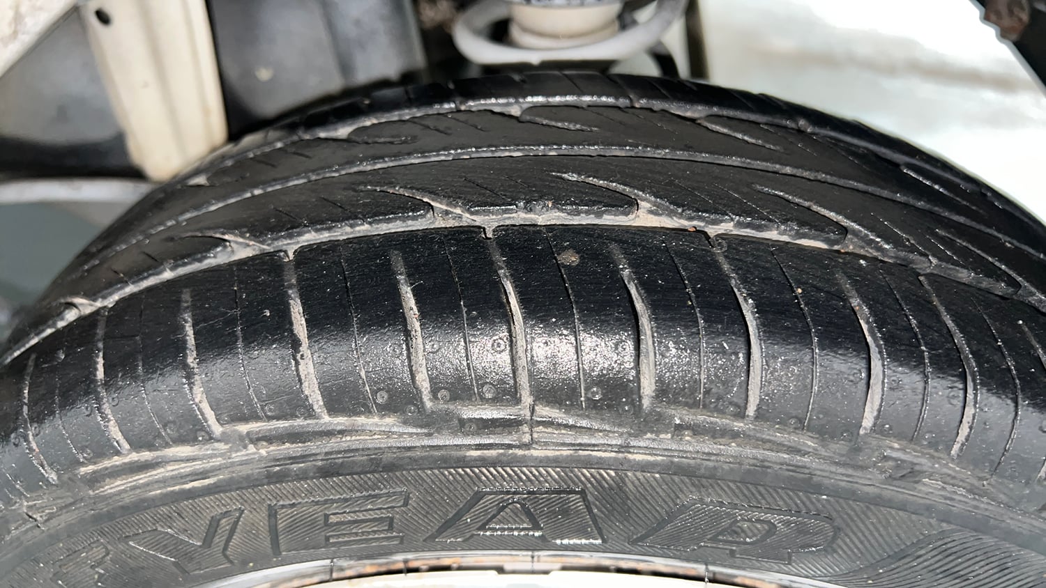 Used 2019 Maruti Suzuki Alto 800 LXi (O) Petrol Manual tyres LEFT REAR TYRE TREAD VIEW