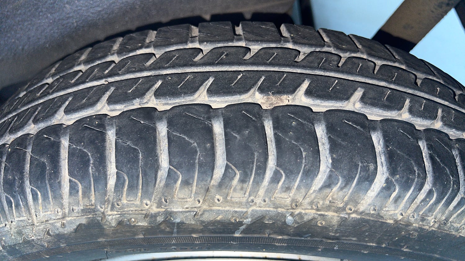 Used 2018 Maruti Suzuki Wagon R LXI CNG Cng Manual tyres LEFT REAR TYRE TREAD VIEW