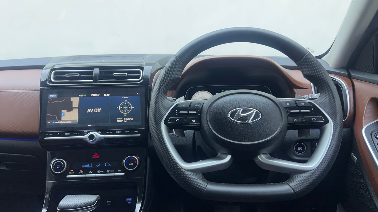 Used 2022 Hyundai Alcazar Signature (O) 7 Seater 1.5 Diesel AT Diesel Automatic interior STEERING VIEW