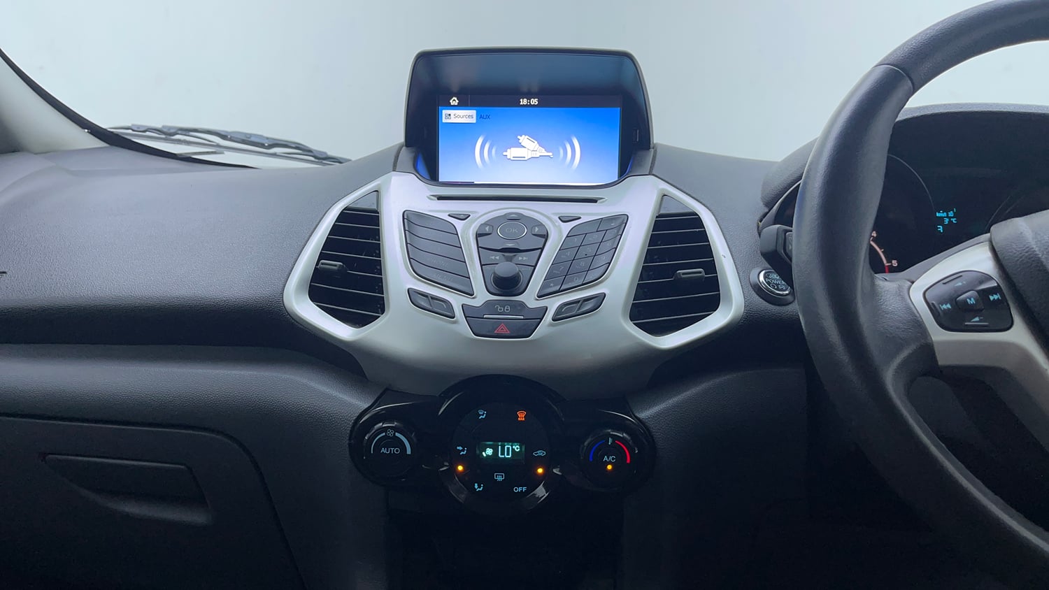 Used 2017 Ford EcoSport Titanium 1.5L TDCi Diesel Manual interior MUSIC SYSTEM & AC CONTROL VIEW