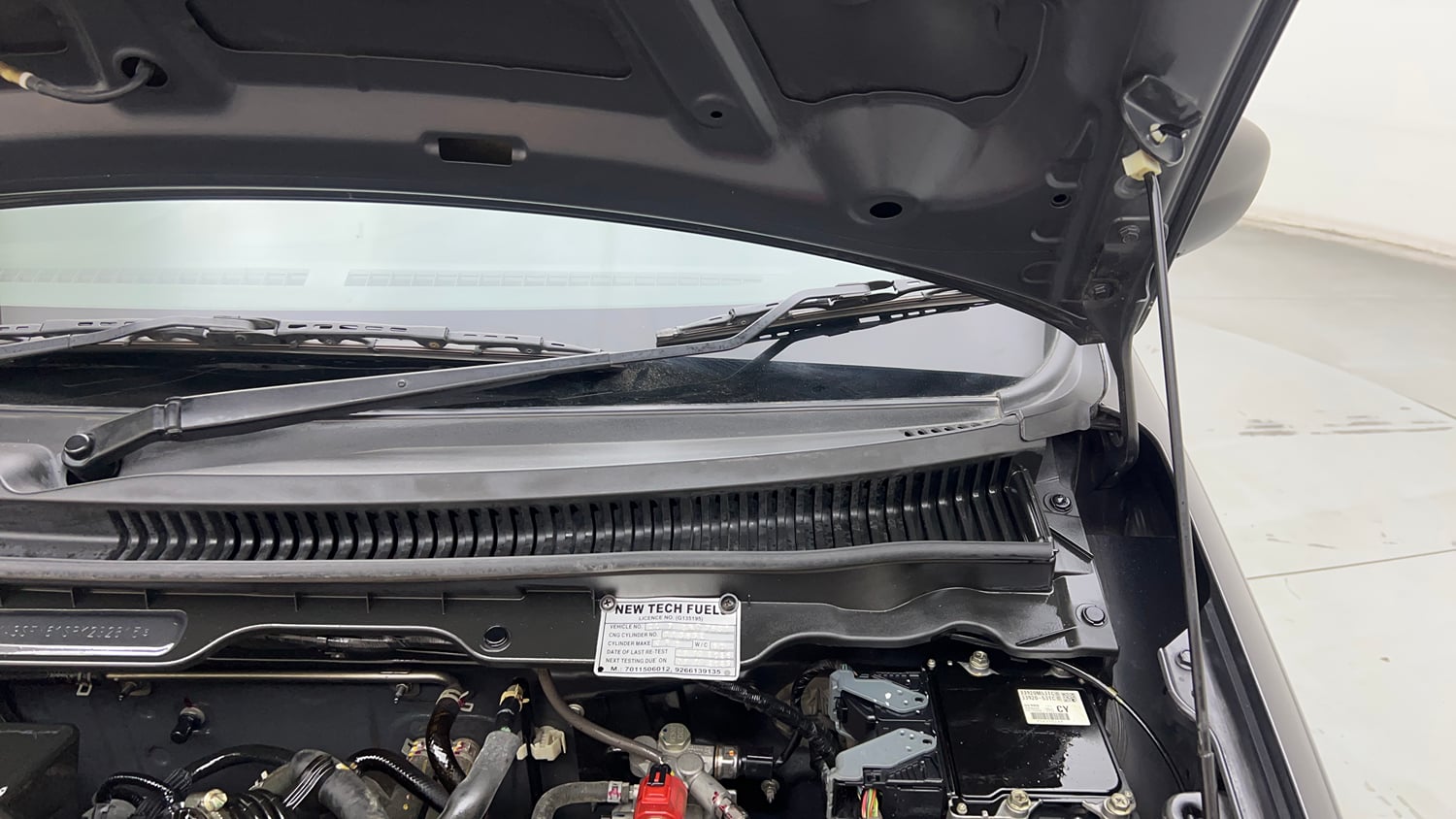 Used 2023 Maruti Suzuki Alto K10 VXi S-CNG Cng Manual engine ENGINE LEFT SIDE HINGE & APRON VIEW
